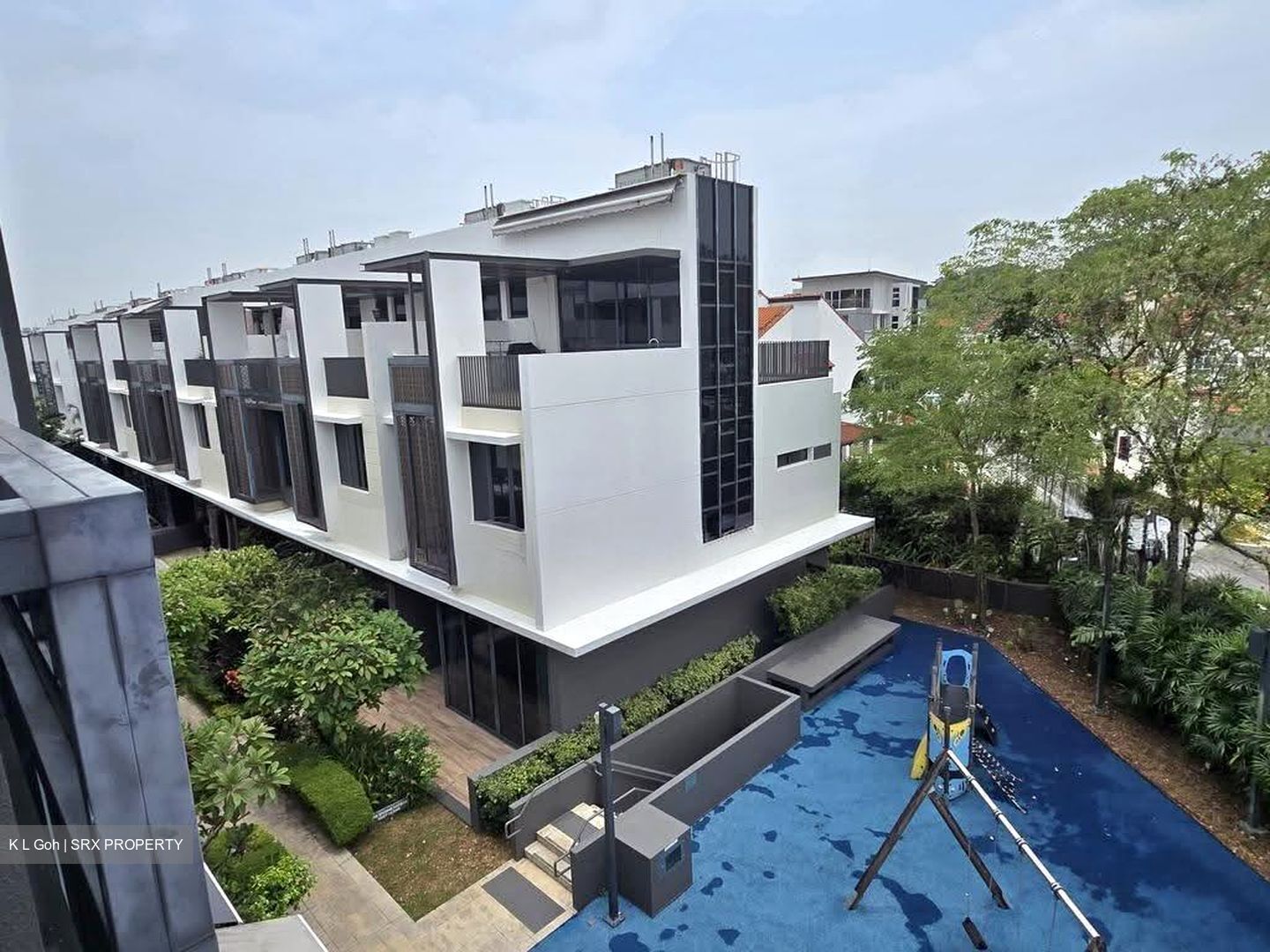 Alana (D28), Terrace #617030141
